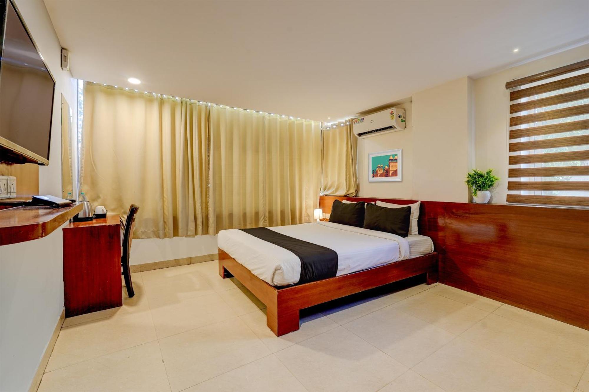 Hotel O V3R Residency Бангалор Екстериор снимка