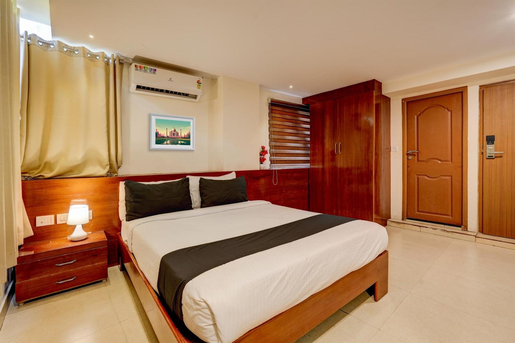 Hotel O V3R Residency Бангалор Екстериор снимка