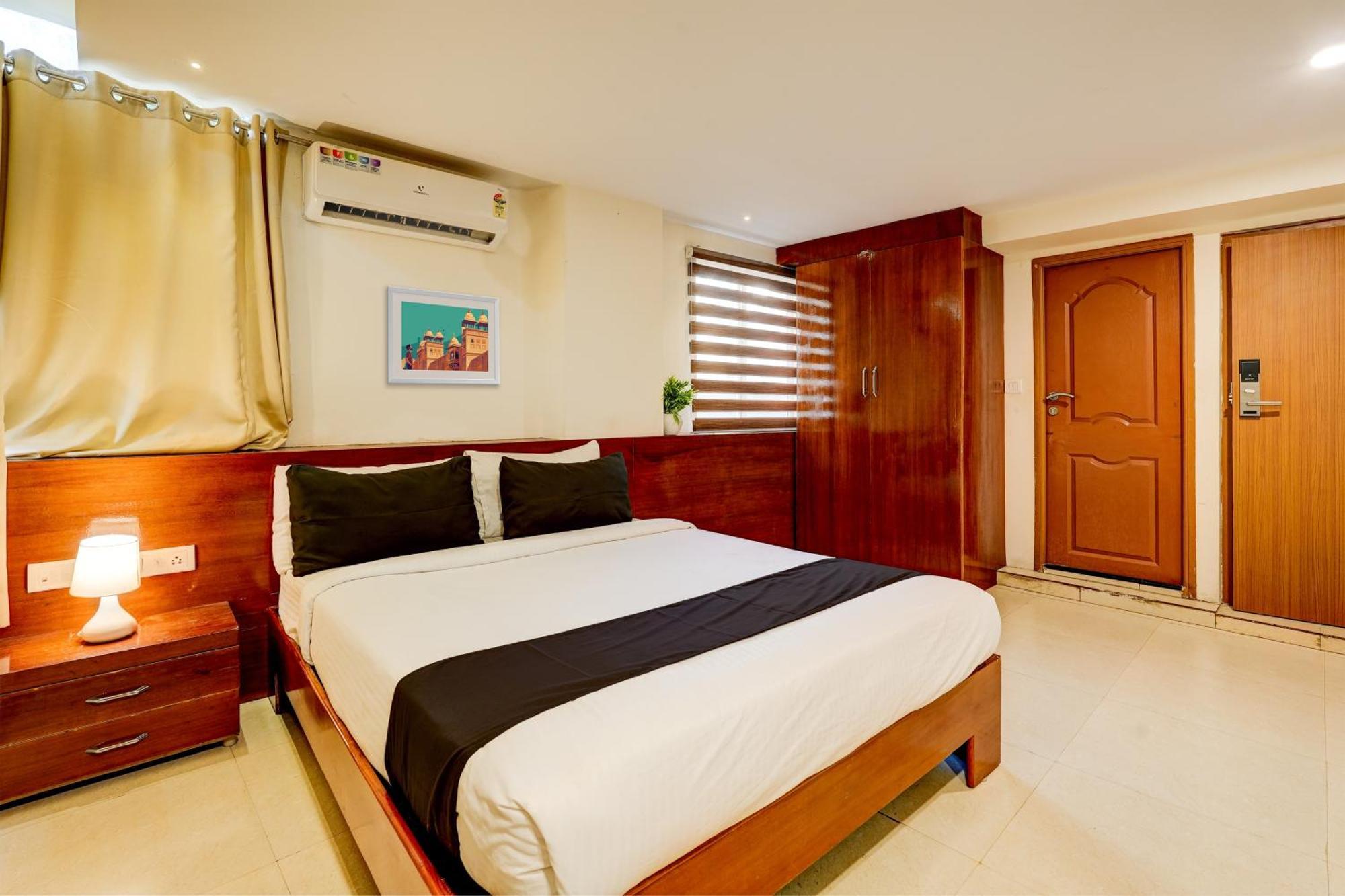 Hotel O V3R Residency Бангалор Екстериор снимка
